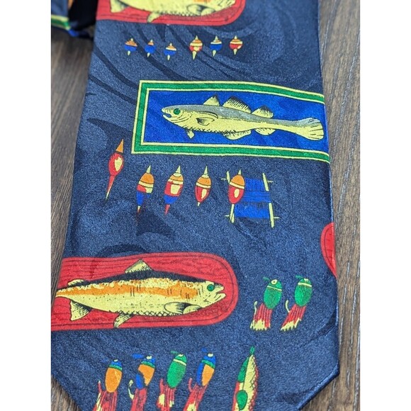 VTG Beverly Hills Polo Club Fish & Lures Neck Tie Navy Blue Trout Novelty 58" - Picture 2 of 6
